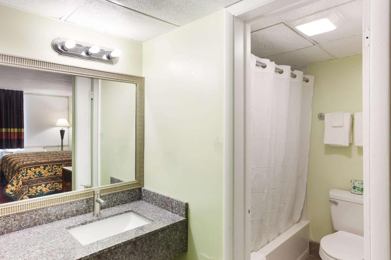 Rodeway Inn South Point المظهر الخارجي الصورة