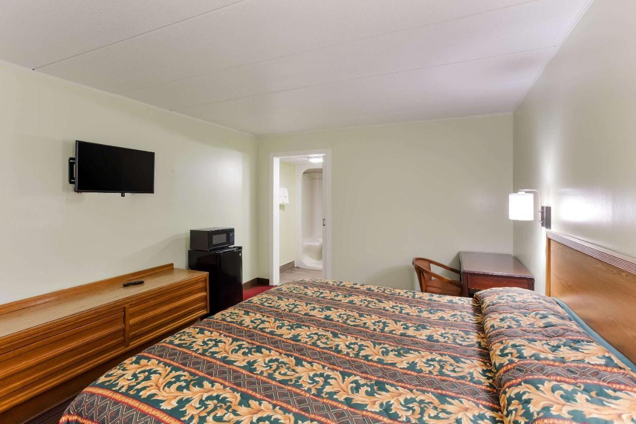 Rodeway Inn South Point المظهر الخارجي الصورة