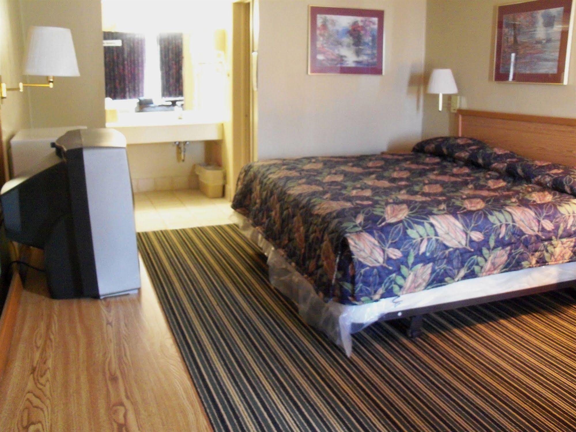 Rodeway Inn South Point المظهر الخارجي الصورة